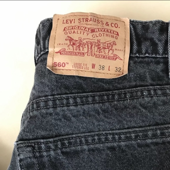Levis 56 Mens Jeans 38x32 Loose Fit 